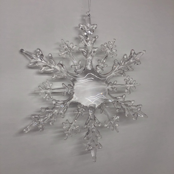 Large Clear Acrylic Snowflake - Picture 15 of 16